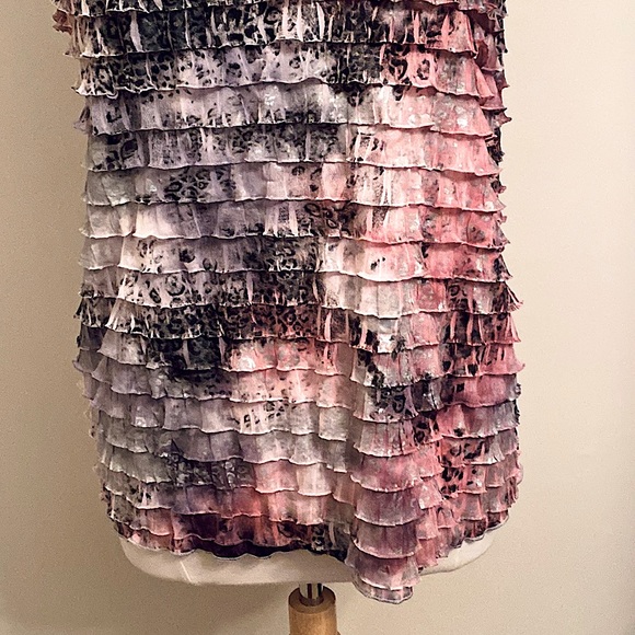 CJ Banks Pink Grey Black Print Ruffled Tiered Sleeveless Casual Tank Top Size 0X - Picture 3 of 10